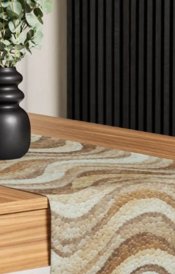 "Abstract Design" - Table Runner